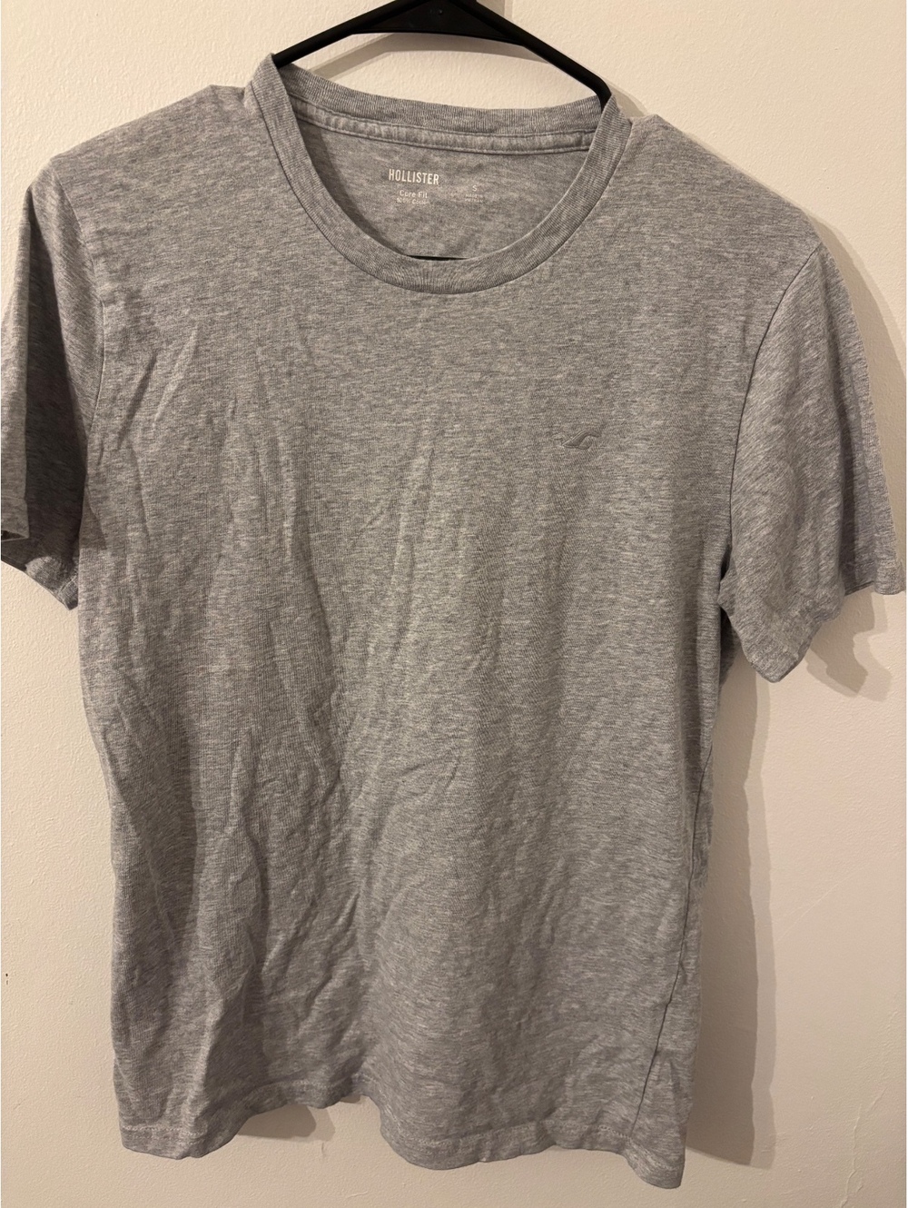 Hollister tee - small